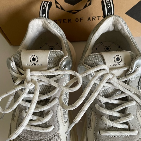 Moa Master of Arts Women Light Grey/Silver Sneakers 7.5/38 Mint - Picture 10 of 12